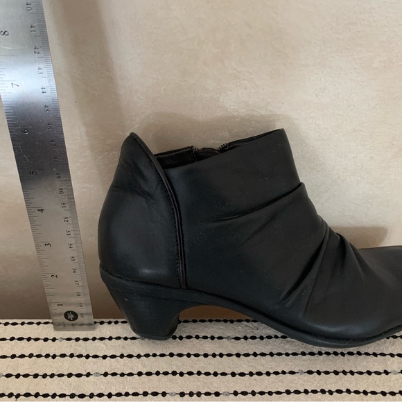 Naot booties - Picture 4 of 6